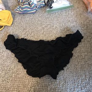 2 pairs Victoria secret bottoms